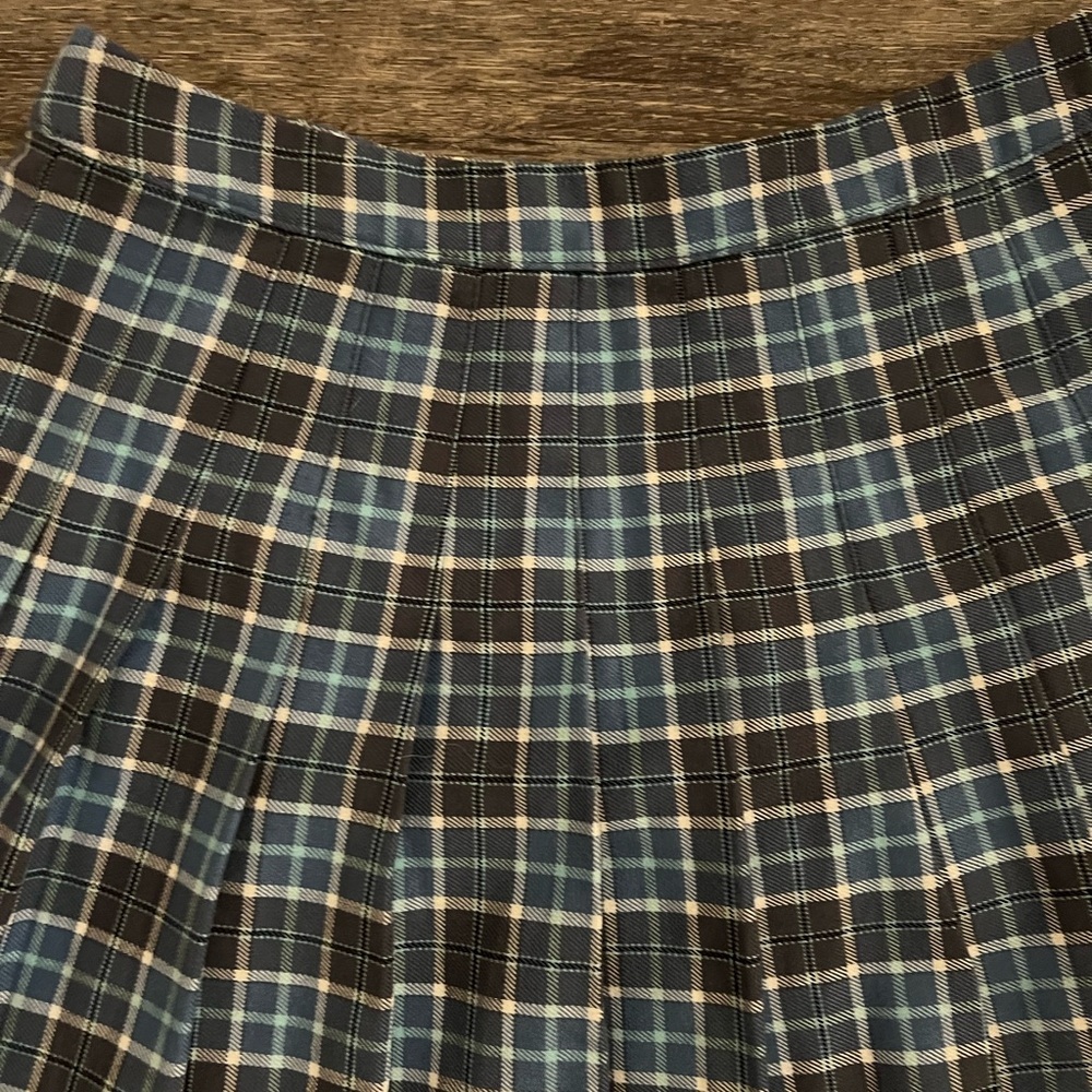 Aeropostale Navy/Blue Pleated Skirt - Picture 2 of 4
